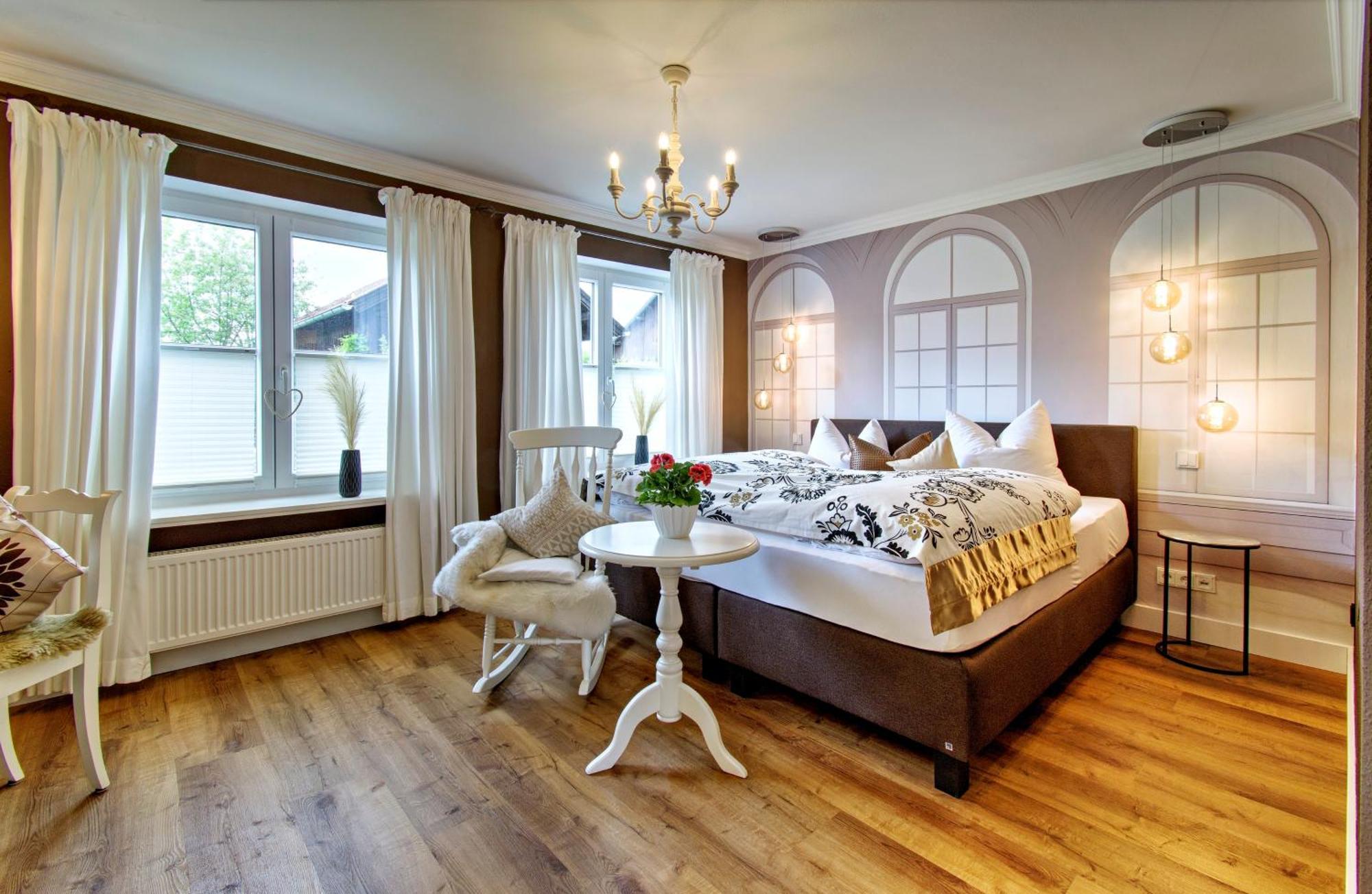 Boutique Hotel Post Andechs Bagian luar foto